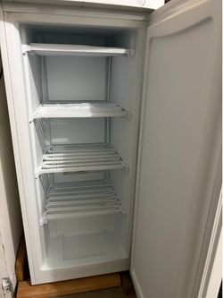 Upright freezer