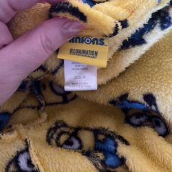 Minions Size 10 Robe 