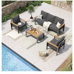 New, Outdoor Patio Set 