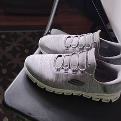 Skechers size 11 for men