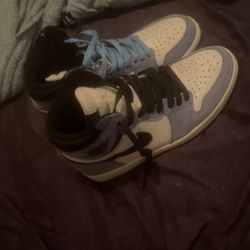 Unc Jordan 1 Size 9.5