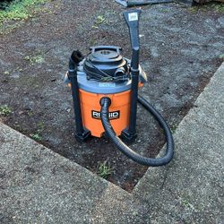 RIDGID 16 Gallon Wet/Dry Vacuum