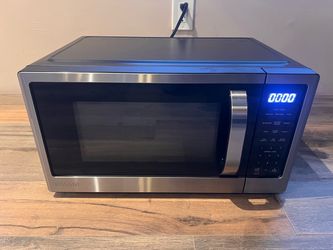 Vissani 1.1 cu. ft. 1000-Watt Countertop Microwave