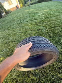 235/40/19 Great Used tire 90%-95%