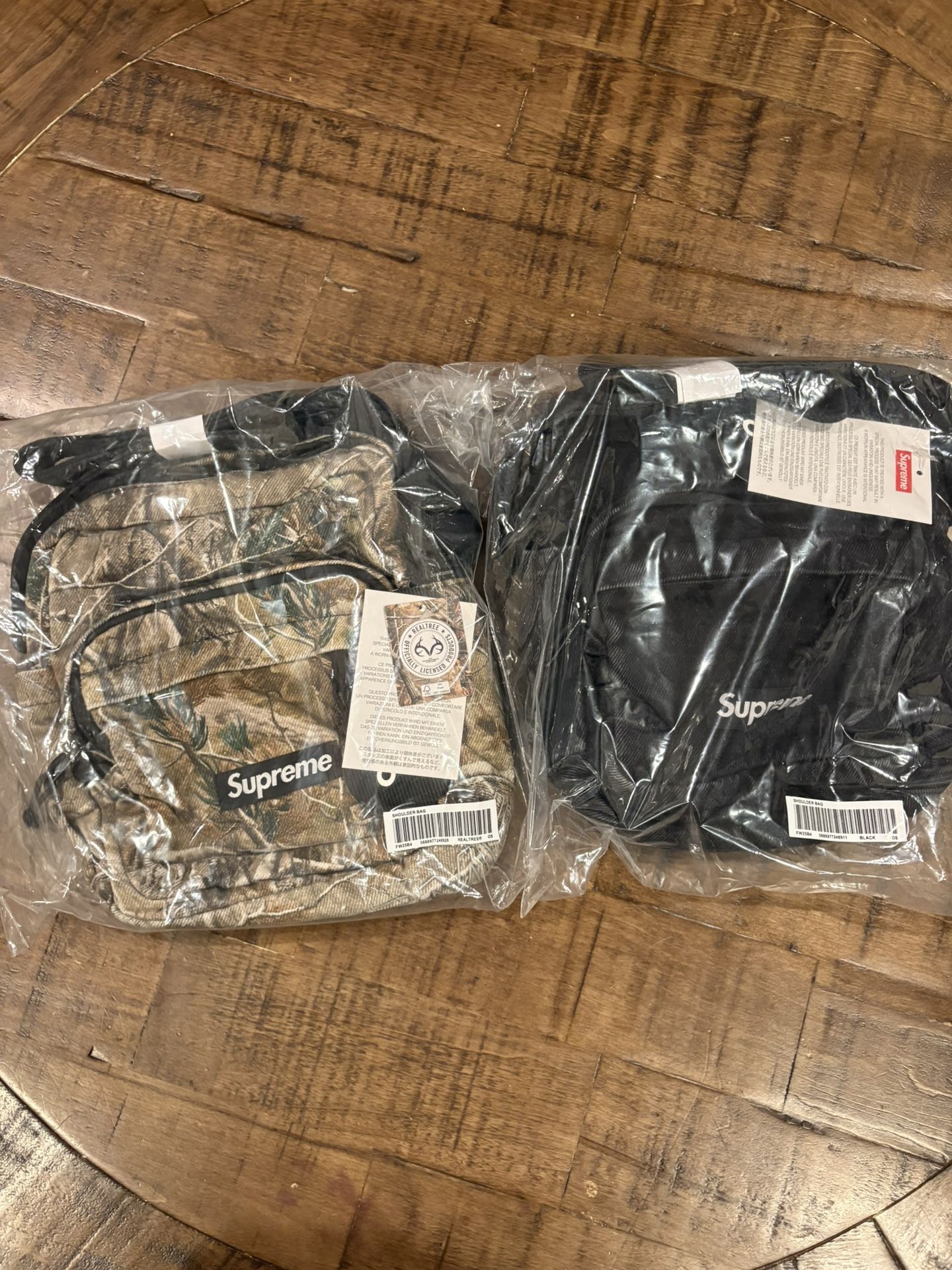 Supreme Fall/Winter 25’ Week 1 Denim Shoulder Bag Black Camo. 