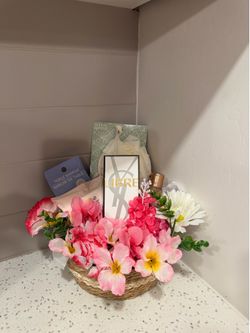 Mother’s Day gift basket