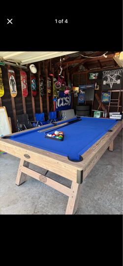 Pool table
