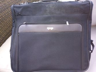 Travelers club luggage