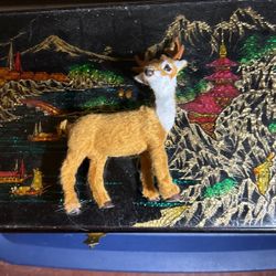 Deer Ornament 