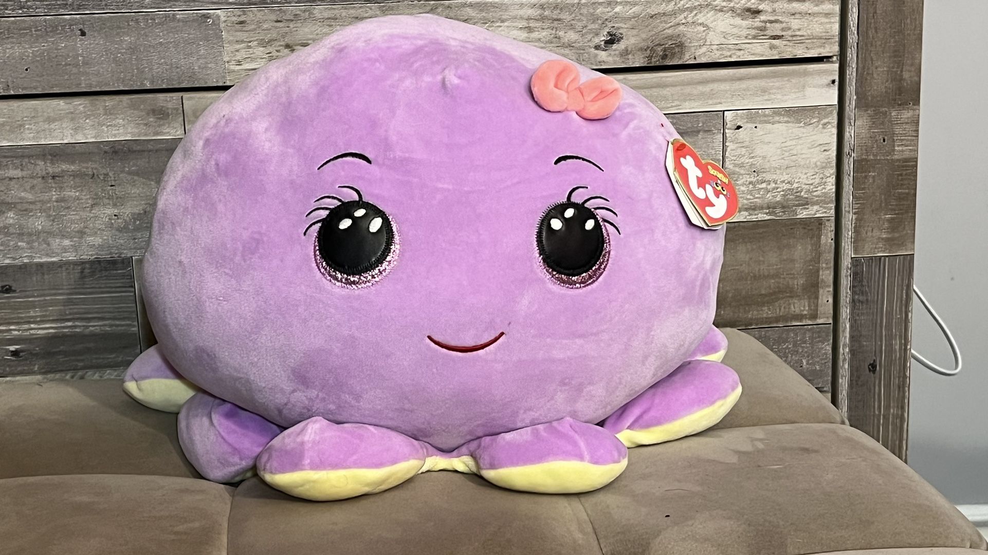 (octopus) ty squish a boos