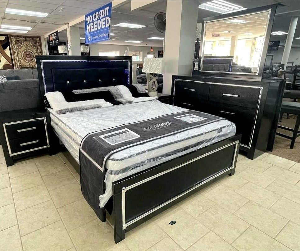 KAYDELL BLACK LED PANEL BEDROOM SET
