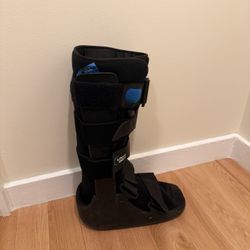 Medium United Ortho Air Cam Walker Fracture Boot, Medium, Black