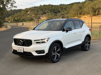 2019 Volvo XC40