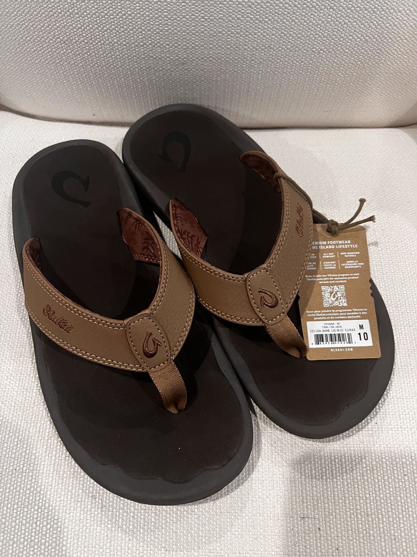 OluKai Leather Sandals