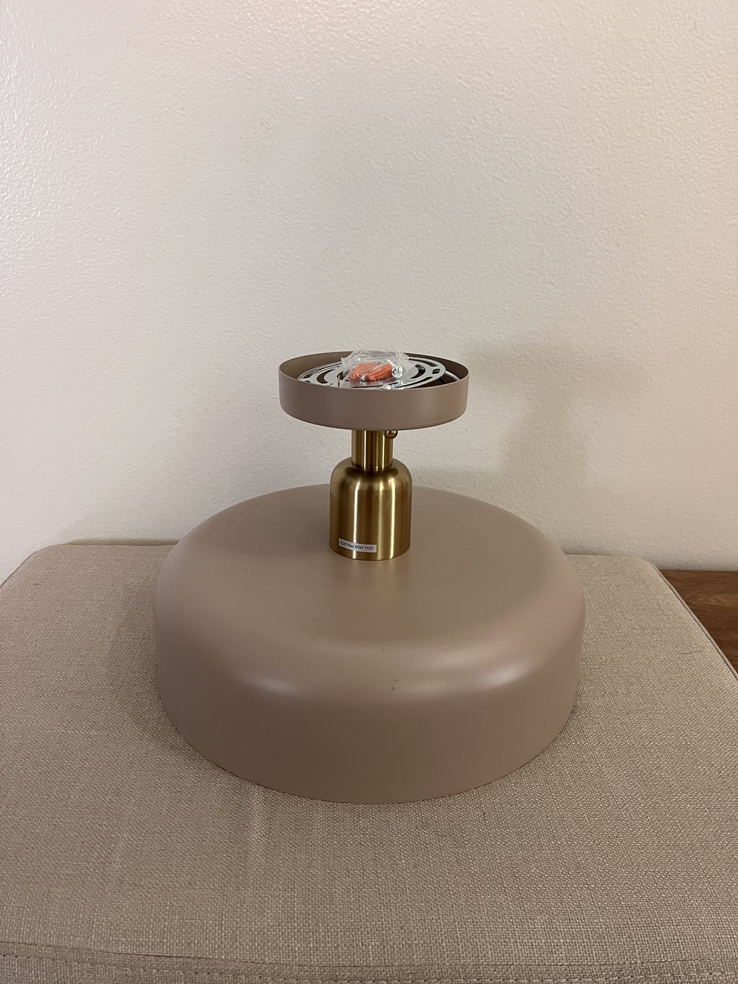 New Ceiling Lamp Whit Lightbulb