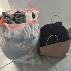 Lots Of Women Clothes 