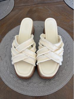 New size 10 women’s clogs dress shoes