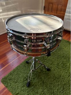 CB700 snare drum