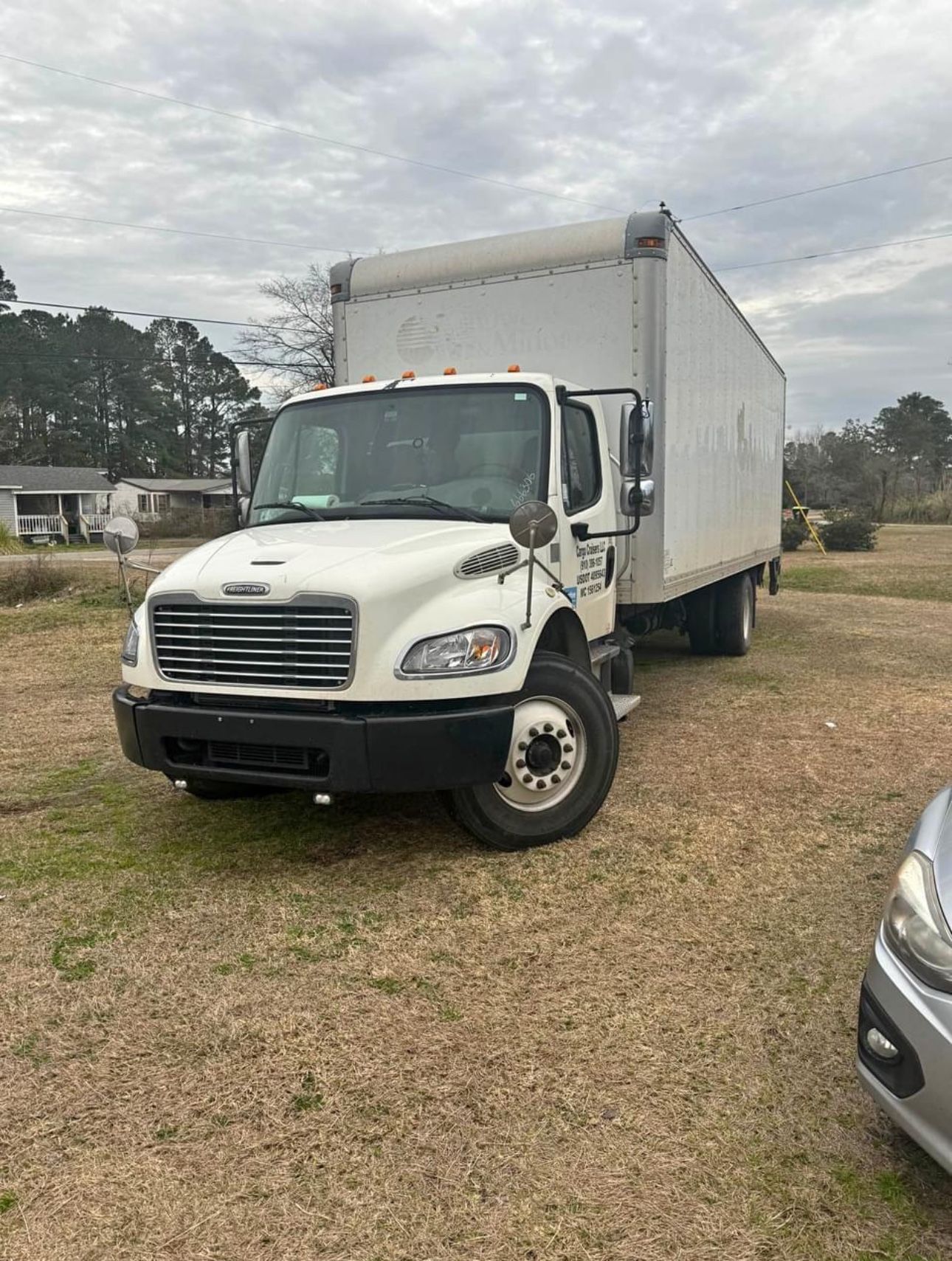 2017 Frightliner m2 26ft Box Truck With Lift