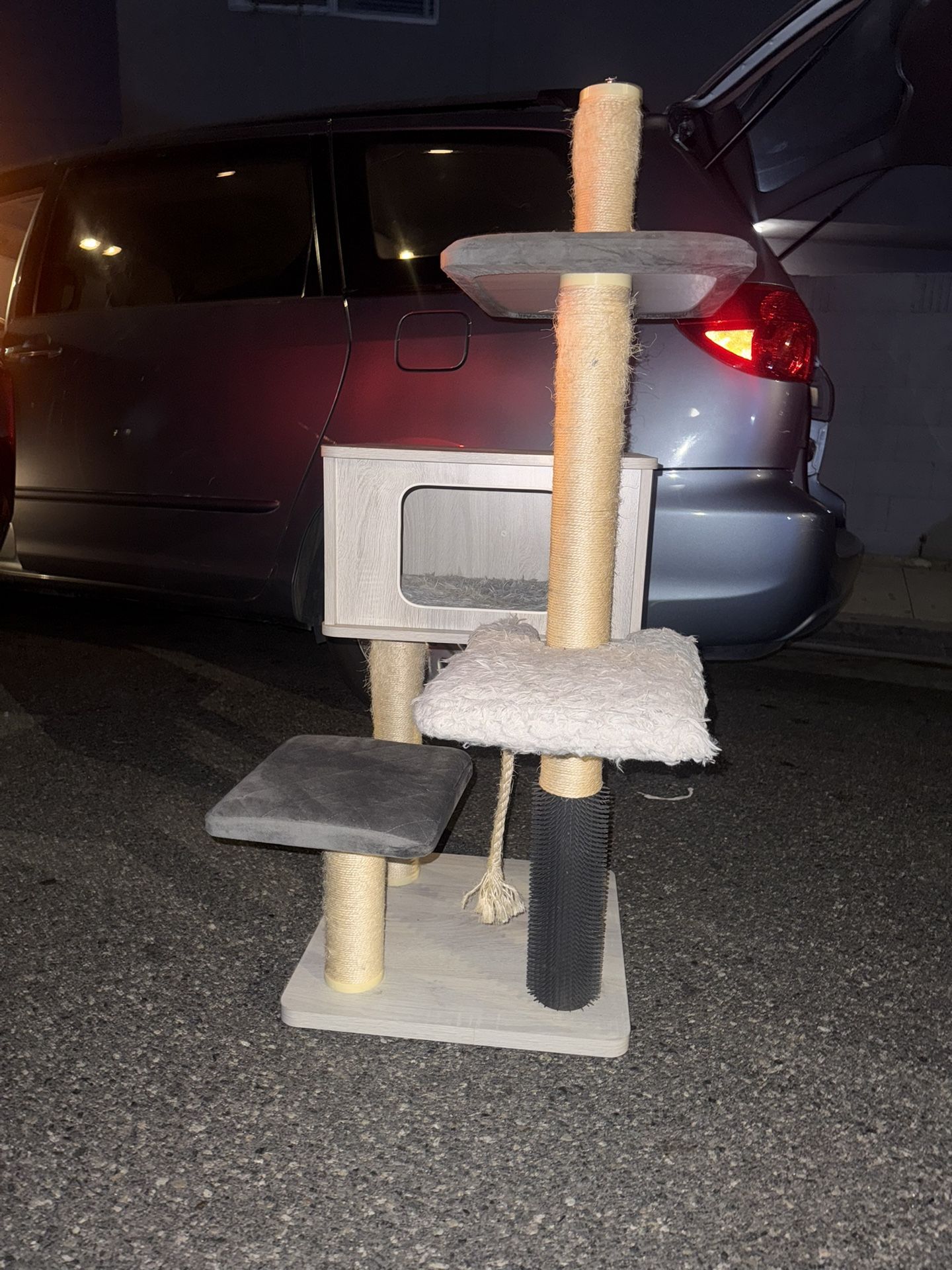 Catry Modern Minimalistic Cat Tree, 5 Level, Large, Kasio, 55" H