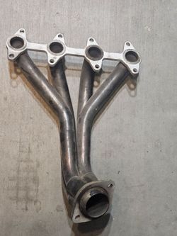 94-02 2.2lr checy Cavalier exaust manifold