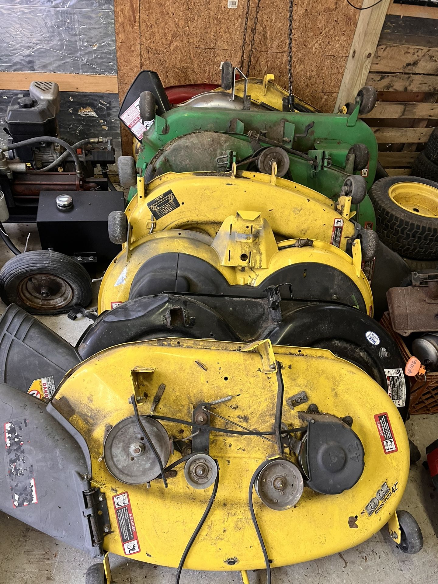 John Deere/Honda/Toro/Craftsman And More Tractor Parts-Hoods/Decls/Blades/wheels/tires-Sold As A A lot