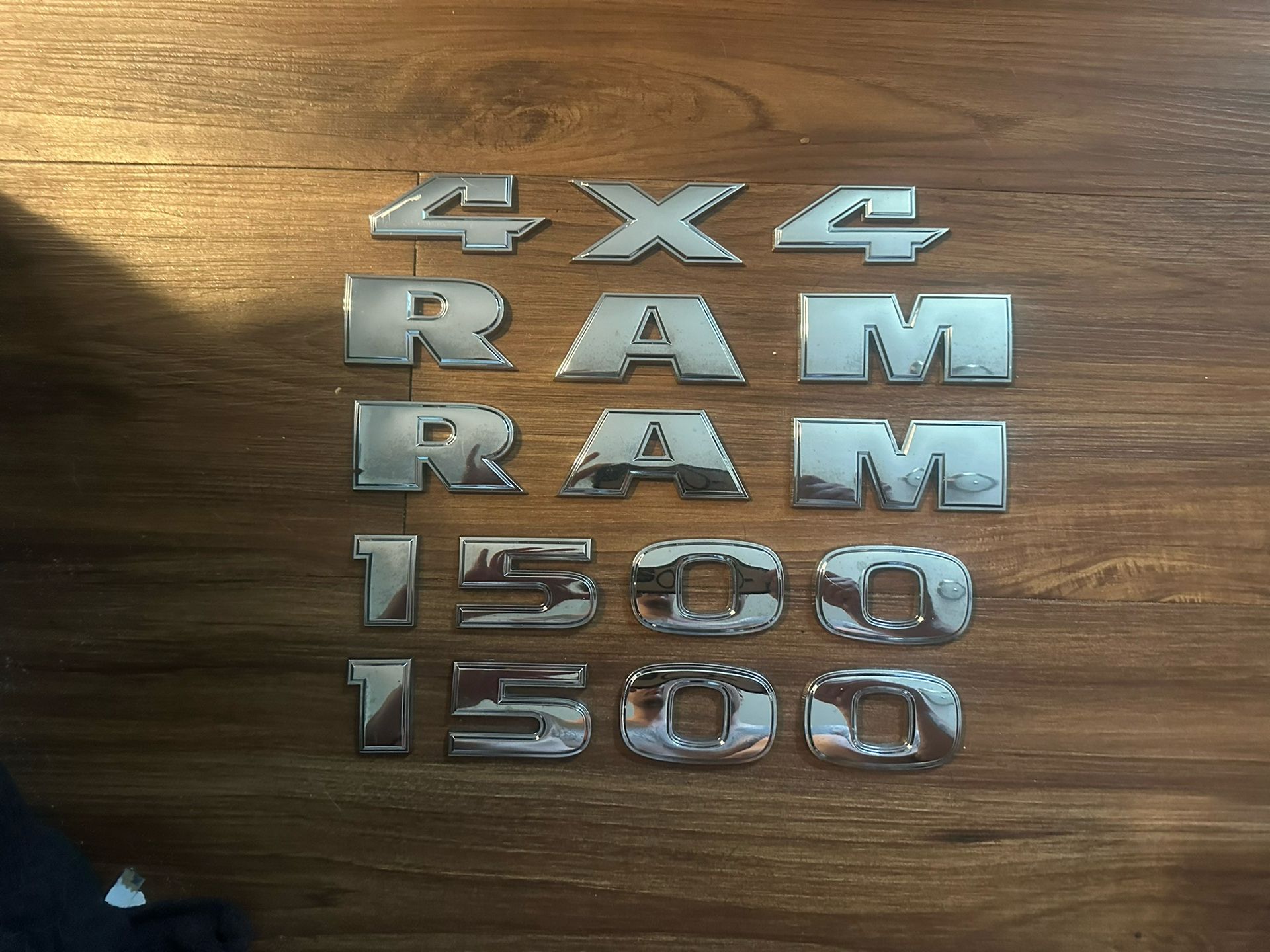 Dodge Decals (Ram 1500 4x4)