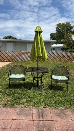 Outdoor Garden Metal Patio Set With Cushions And Table With Umbrella And Stand