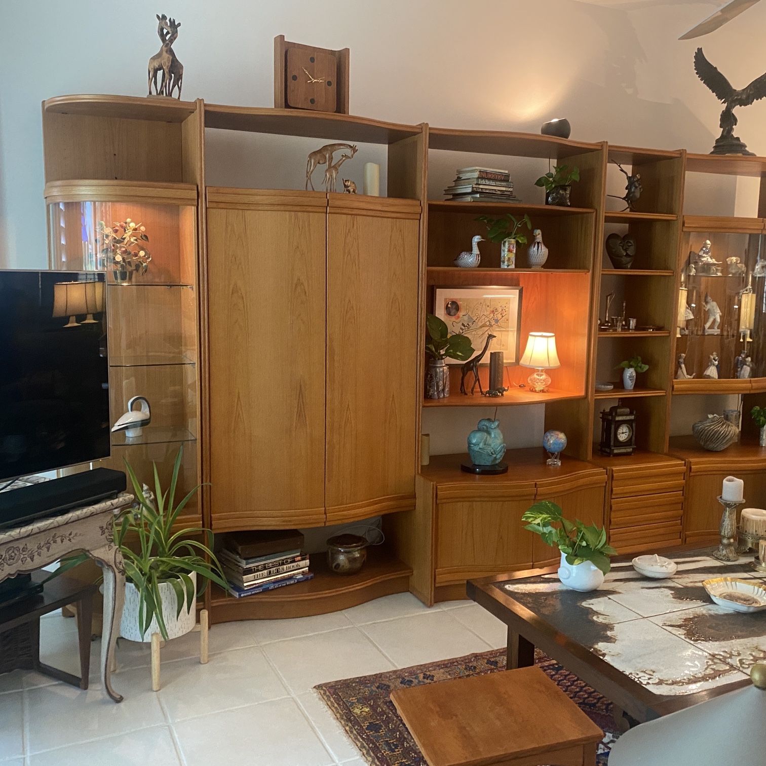 Teak Hundevad Wallunit
