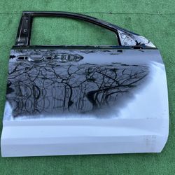 Chevrolet Tahoe Suburban Cadillac Escalade GMC Yukon Right Front Driver Side Door Puerta Derecha Pasajera Delantera 2021 2022 2023 2024 2025