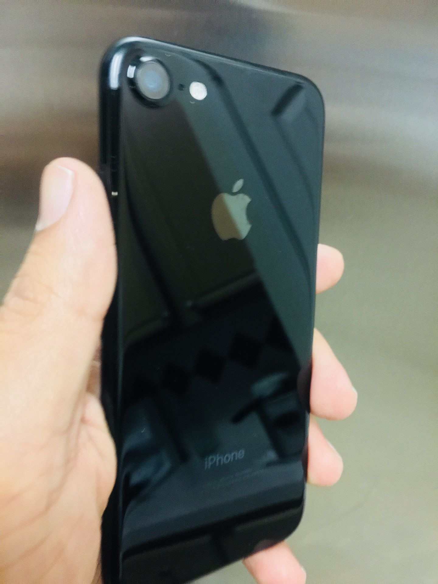 iPhone 7 factory unlocked