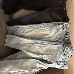 Boys / kids jeans size 6 Oshkosh , cat & jack & levis