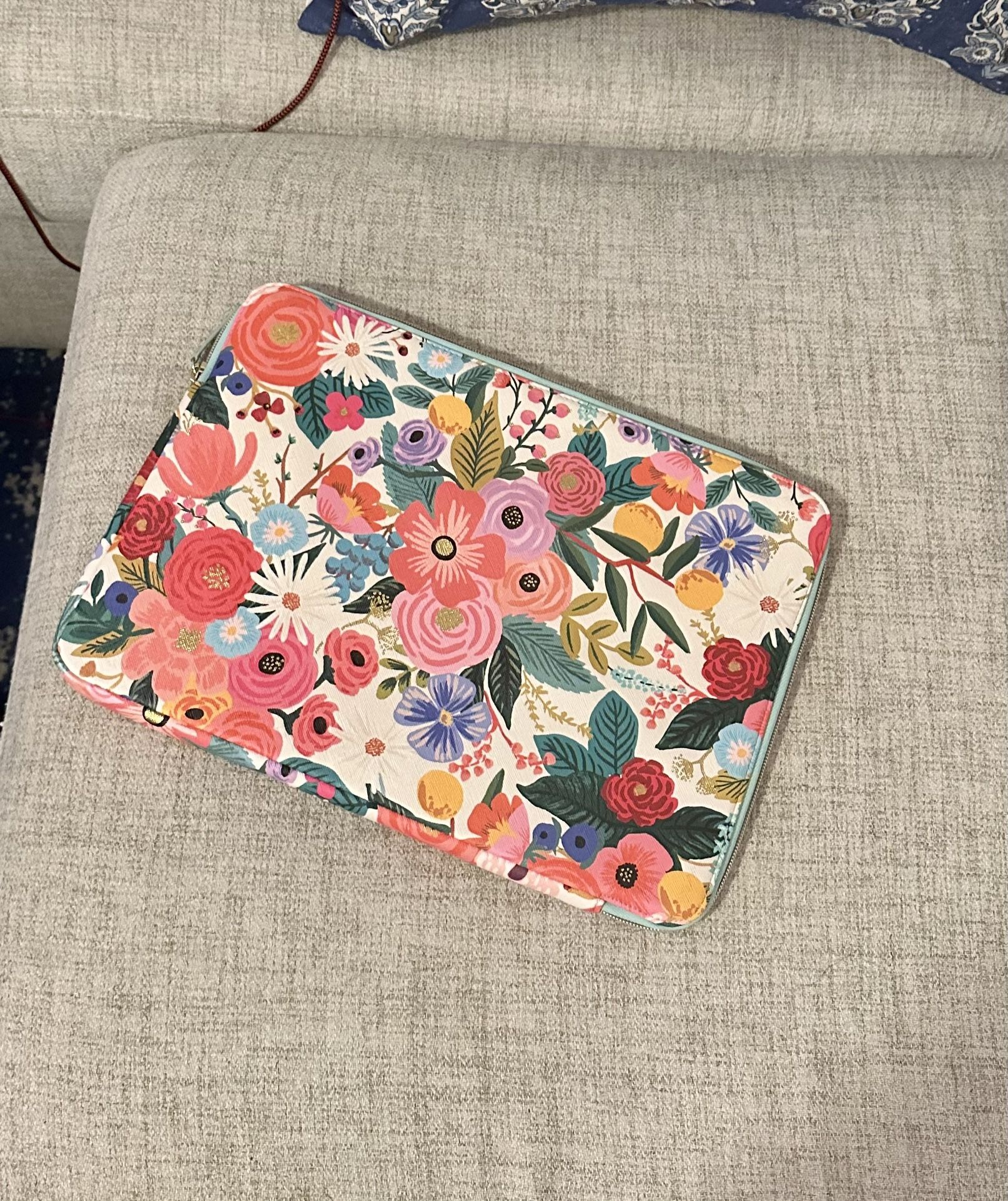 Floral 14” laptop Sleeve