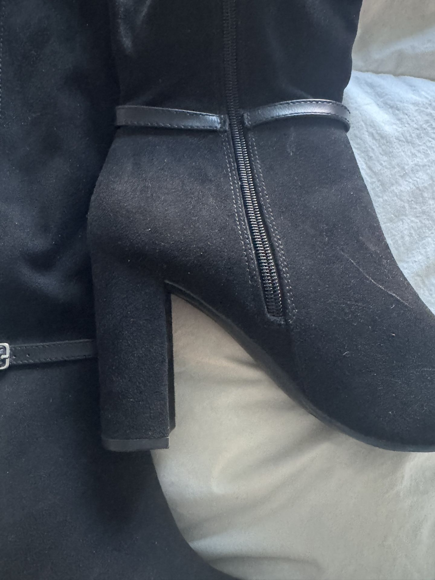 Women’s Suede Boots