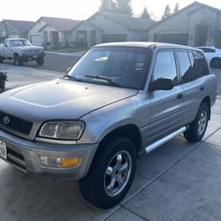 2000 Toyota Rav4