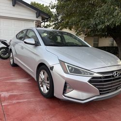 2020 Hyundai Elantra