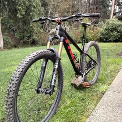 2022-2023 Roscoe 8 M/L