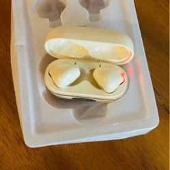 Brand New Wireless Bluetooth Earphone Headphones with charging % window