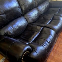 Brown Real Leather Recliner Couch    In Good Condition 