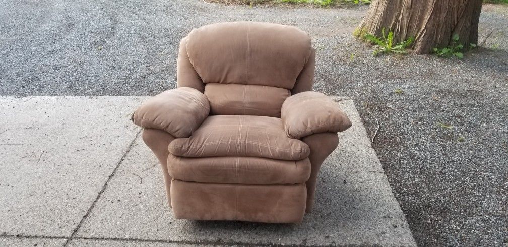 Chair recliner Excellent condition 