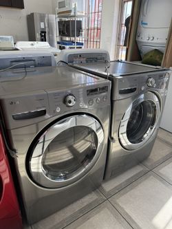 LG Front Load Washer And Gas Dryer Set
