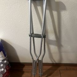 Crutches 