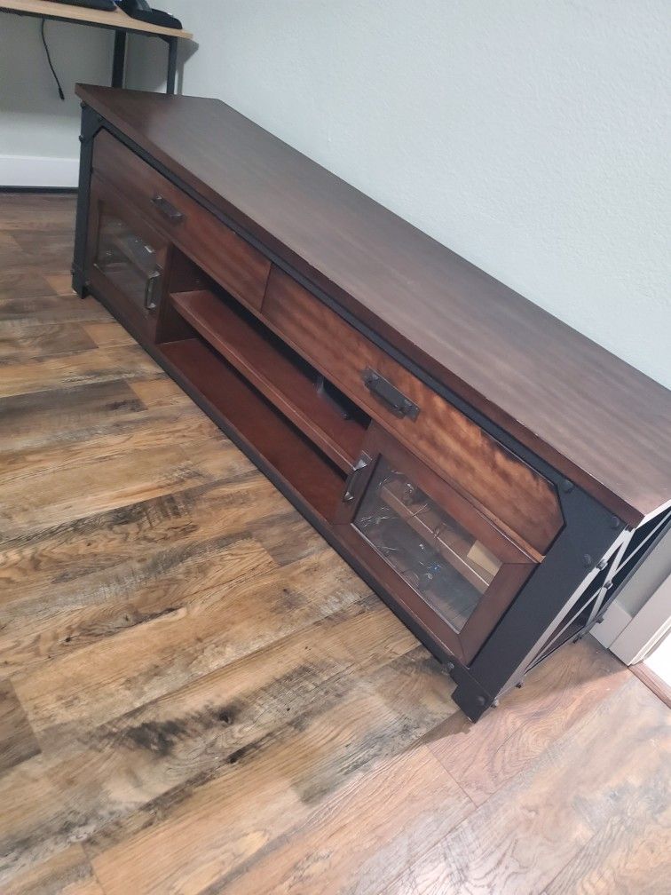 3 in1 TV Console/ TV stand /dresser