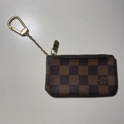 Louis Vuitton Key Pouch Used 