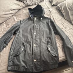 Steven Alan Men’s Waxed Cotton Waterproof / Windproof Jacket. Mens size: M. Navy Blue. Snap and Zipper Closures. Snap-Off Hood. Cotton. Winter/Cold/Sk