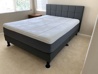 Brand New Queen Size Bed ! Queen Size Bed ! Platform frame with memory foam mattress ! Queen Bed ! Free delivery