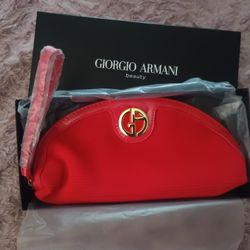 Cute Gift Idea‼️Brand New Makeup Bag, In Box 