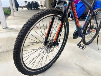 Men’s MONGOOSE Mtn bike