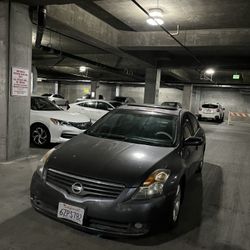 2009 Altima 2.5 Ls: $2999. Leather Seat, Smogged, Registered, Clean Title