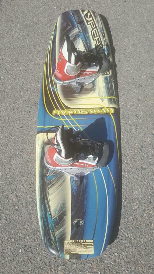 HYPERLITE MOMENTUM WITH HYPER LITE SPIN BINDINGS WAKEBOARD WAKE BOARD